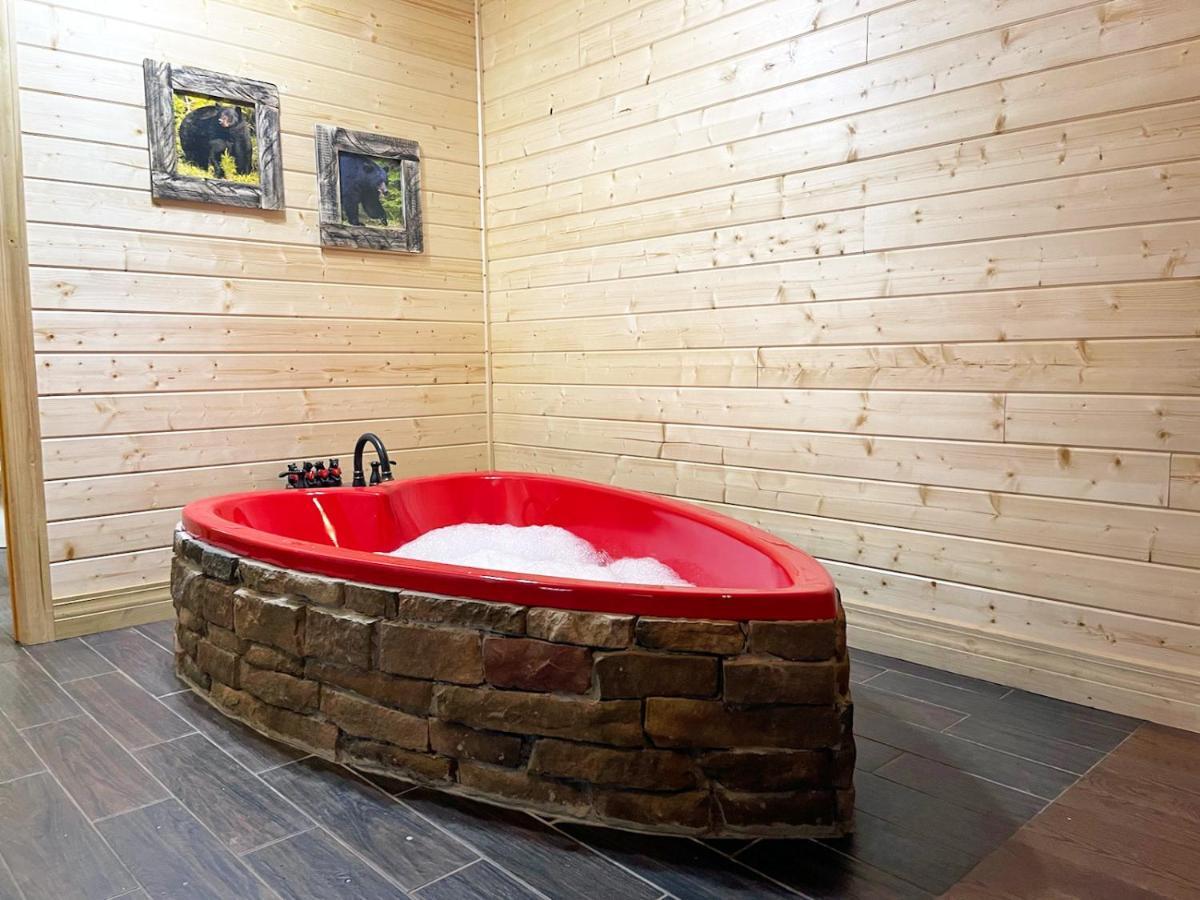 Gatlinburg - Honeymoon Hideaway Villa Eksteriør billede