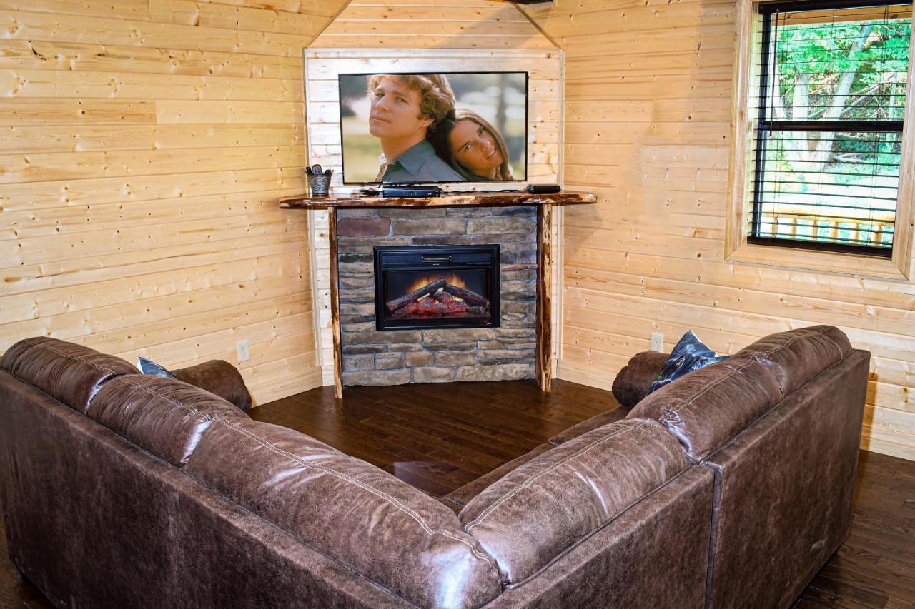 Gatlinburg - Honeymoon Hideaway Villa Eksteriør billede