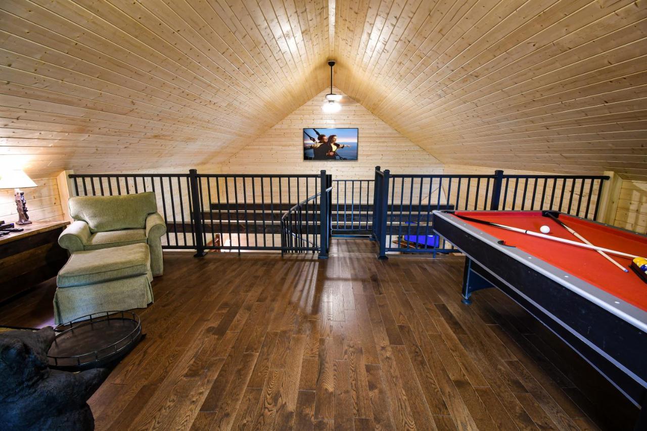 Gatlinburg - Honeymoon Hideaway Villa Eksteriør billede